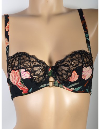 Soutien-gorge corbeille